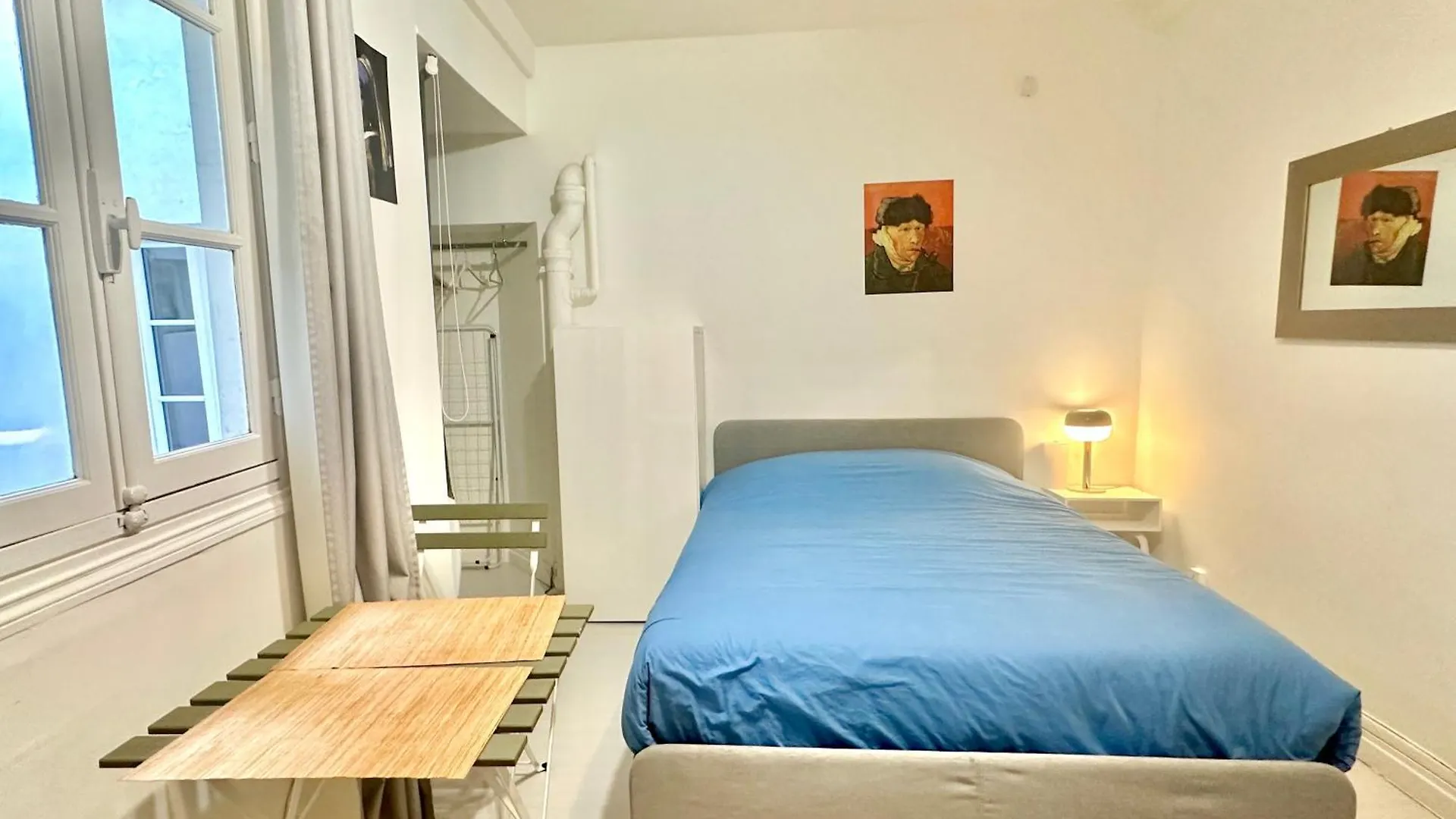 Apartment Comfortable Near Marais Aboukir